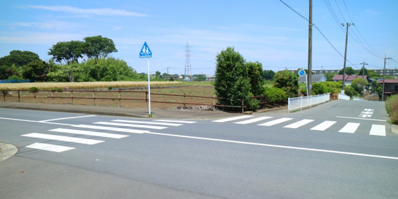 信号機のない交差点での事故