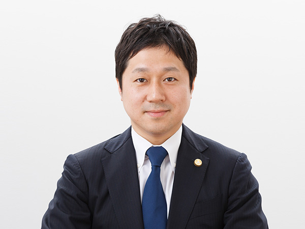 解説者の弁護士前田徹